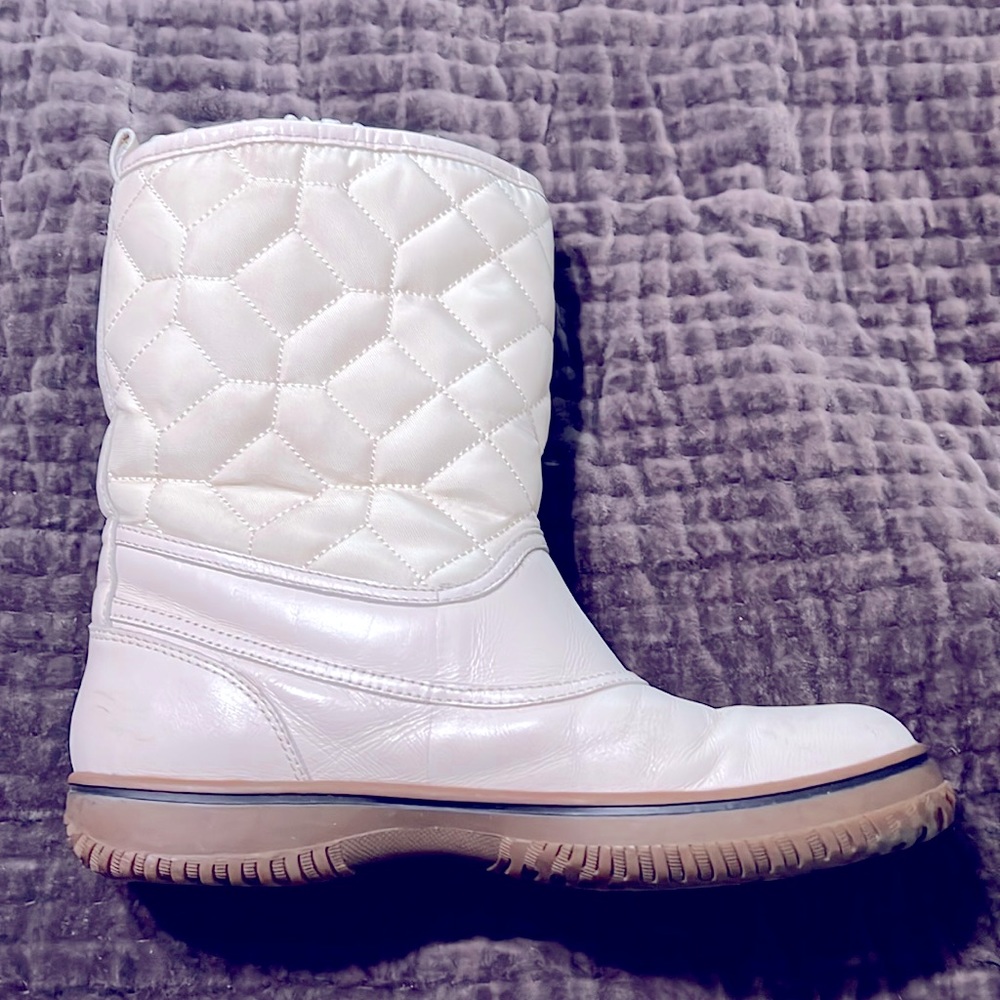 Pair of used  Coach sparrow leather nylon calf winter snow boots